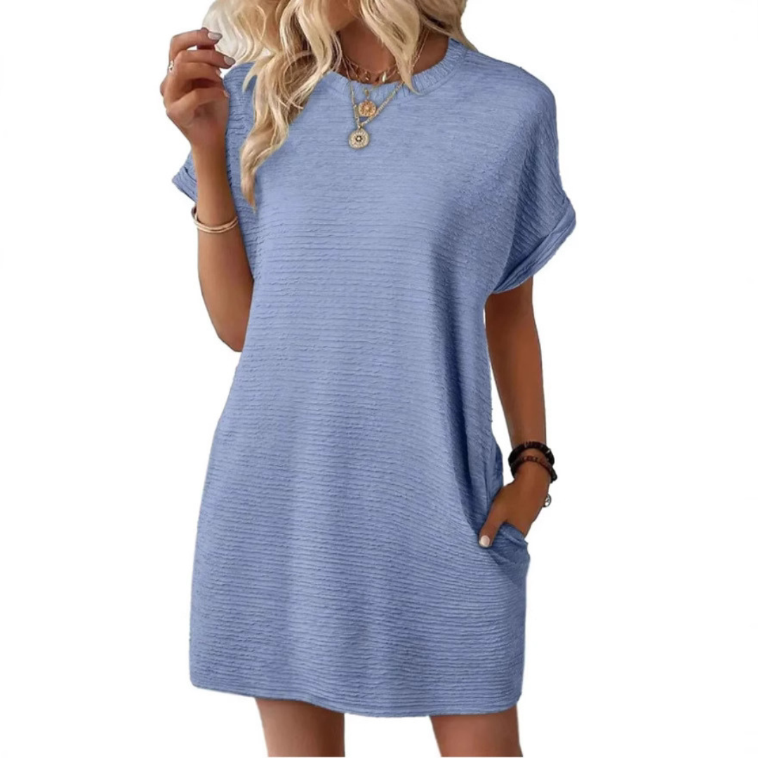 Evressa | Vestido Minimalista de Cuello Redondo Elegante