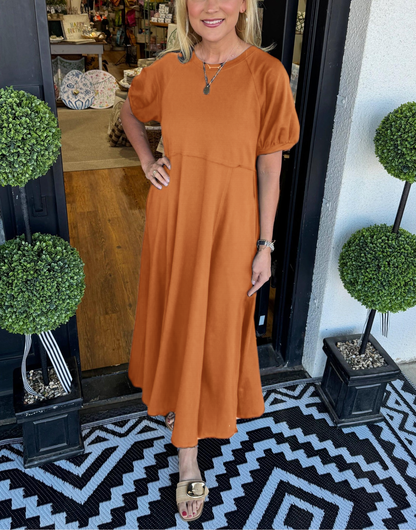 Senna | Vestido maxi chic con mangas abullonadas y cuello redondo