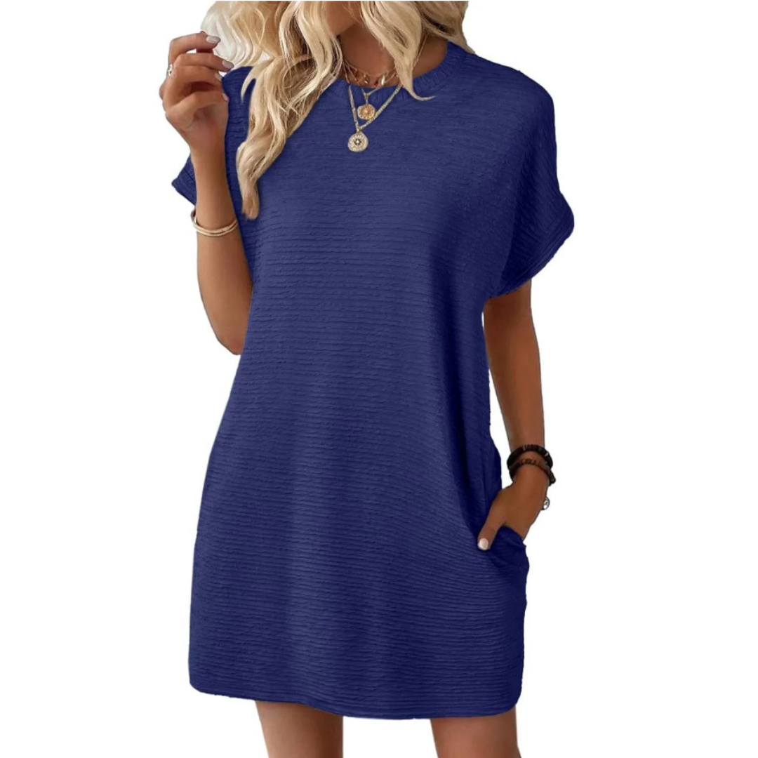 Evressa | Vestido Minimalista de Cuello Redondo Elegante