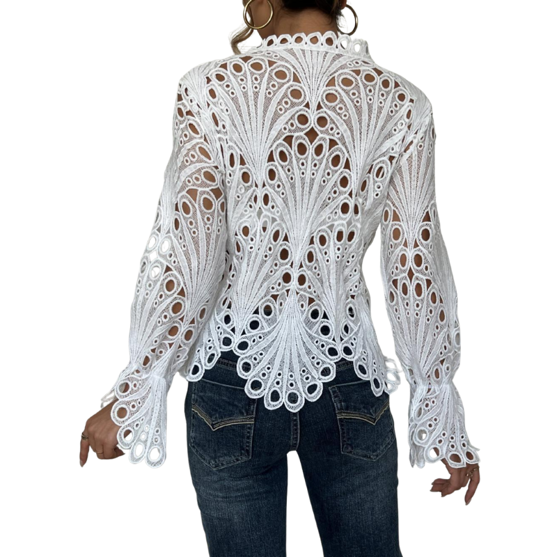 Sarah | Blusa moderna con detalles calados