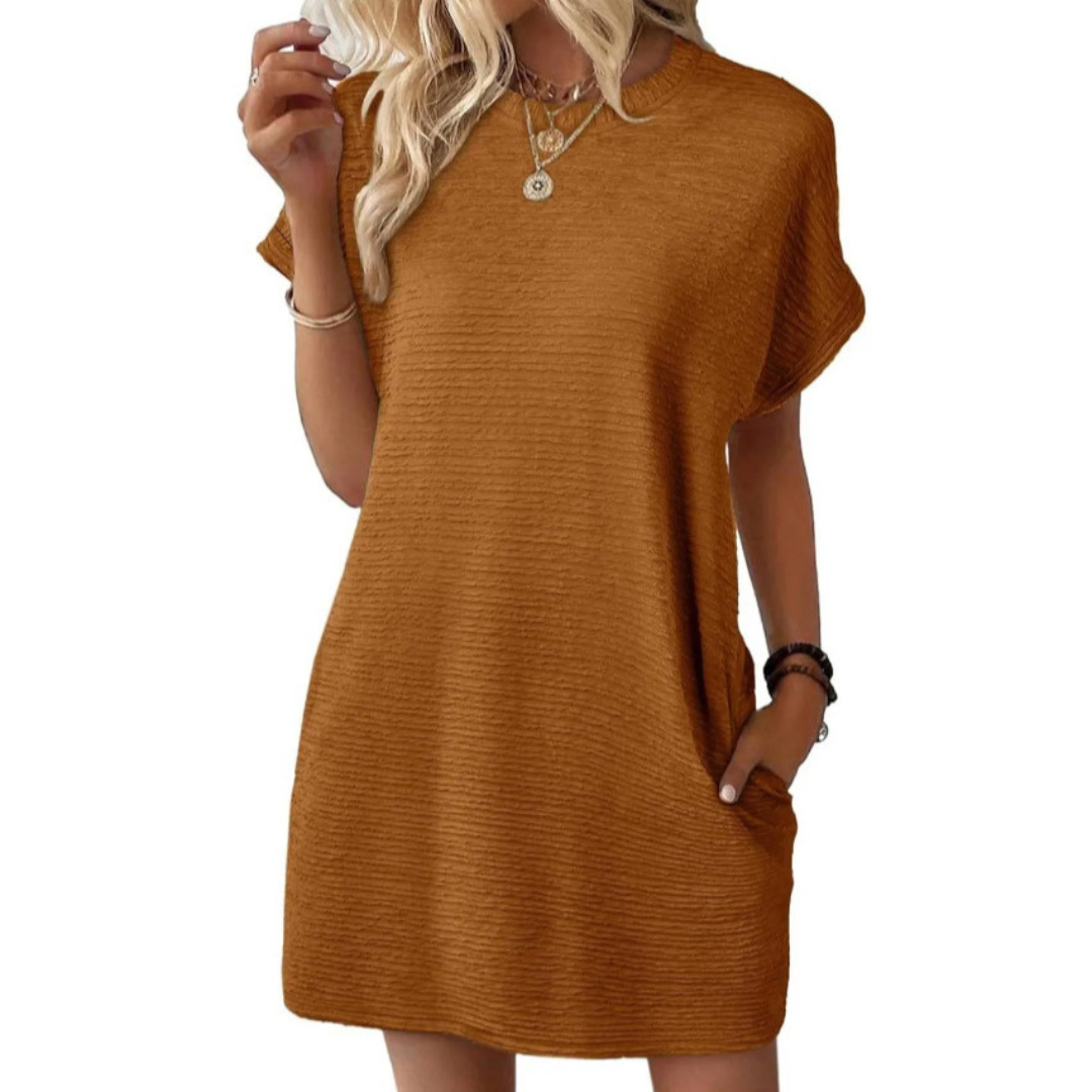 Evressa | Vestido Minimalista de Cuello Redondo Elegante