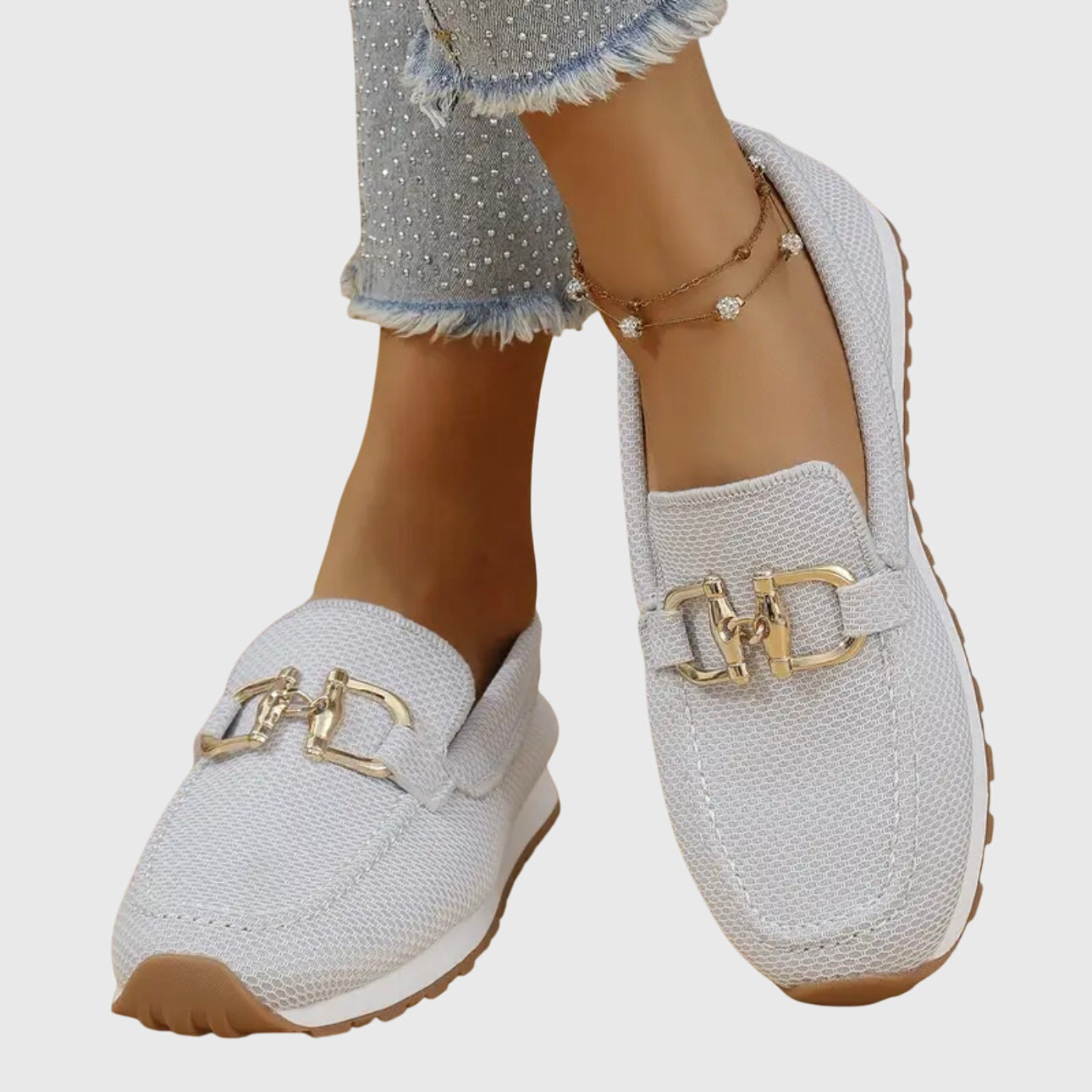 Lilou – La elegancia en cada paso ✨